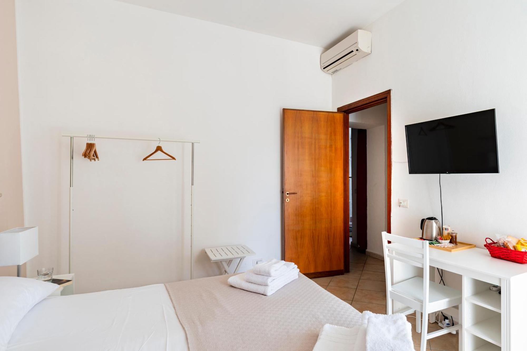 Punto Al Capo Appartamento Intero O Stanze Matrimoniali Con Bagno Privato 팔레르모 외부 사진
